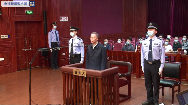 安徽高院原院长张坚受贿7179万余元 一审获刑15年