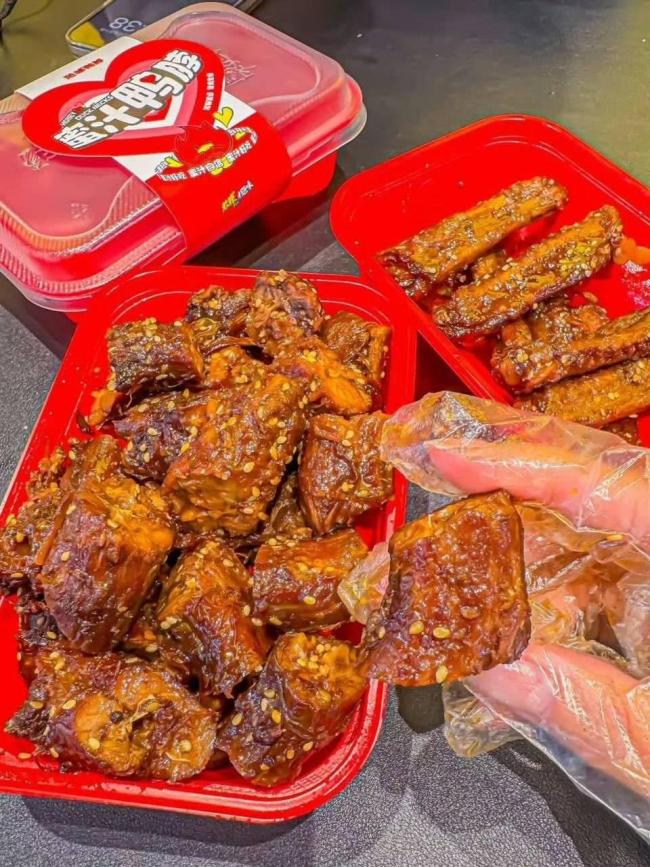 &ldquo;卤味一哥&rdquo;去年净利润跌超3成 行业增长乏力拖累业绩