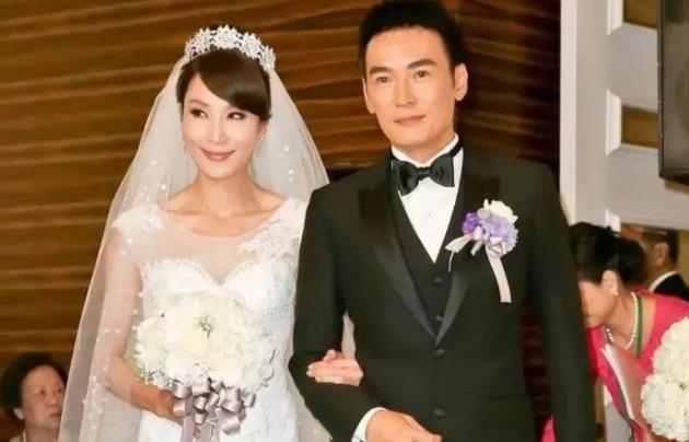 57岁焦恩俊罕谈离婚原因