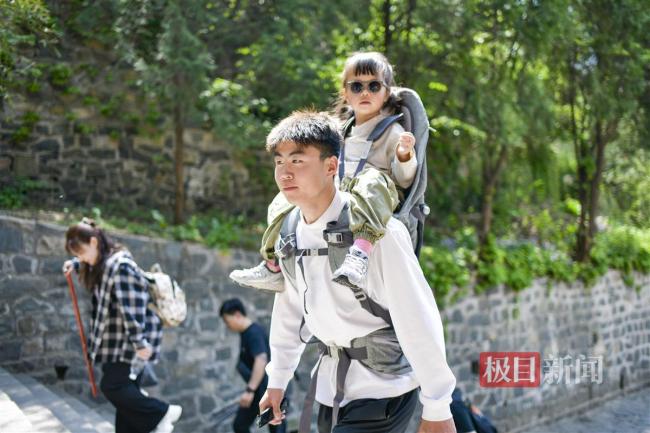 泰山陪爬小伙总结五一业绩
