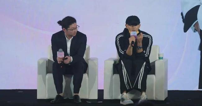 黄子韬卫生巾售价 新品发布会揭晓价格