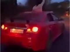 印度7名强奸犯获保释后庆祝 公众欢迎引发争议