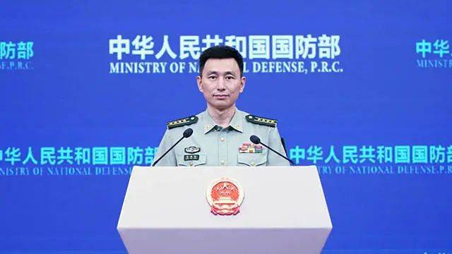 解放军保持时刻准备着的战斗姿态