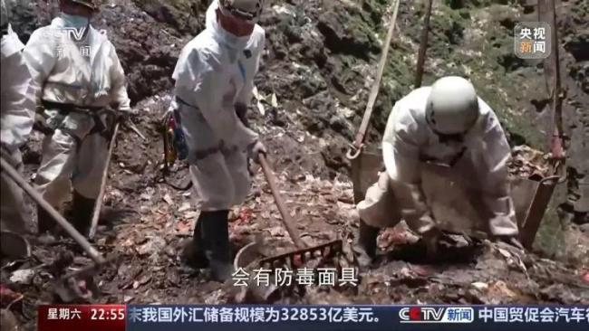 威胁“有人拍照就打”村支书被停职 不当言论引发舆情