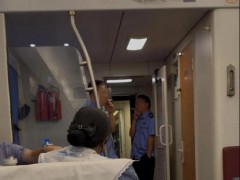 列车工作人员被举报餐车内吸烟 违规行为遭处罚