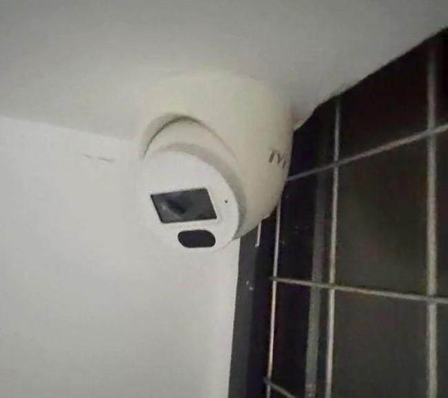 一公司宿舍厕所被曝安摄像头