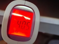 医生严肃警告：天气炎热时，高血压患者最怕这3件事，别太大意了 高温下的“隐形雷区”