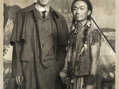 陈思诚戴墨获金鸡奖最佳导演奖 感谢“唐探”与命运