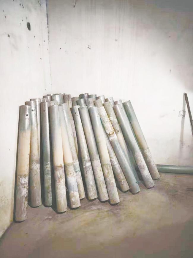 老人蚂蚁搬家偷百根钢管卖了四百多 七旬老人盗走2000余斤钢管