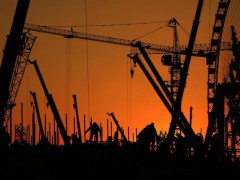 哈尔滨冰雪大世界火热建设中 规模创历届之最