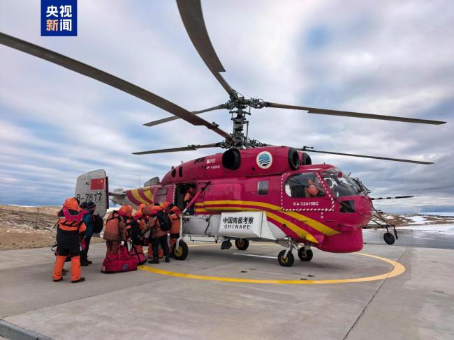 &ldquo;雪龙&rdquo;号开始返航 中国第42次南极考察接近尾声