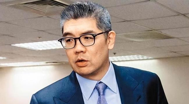 连胜文将控告绿营网军
