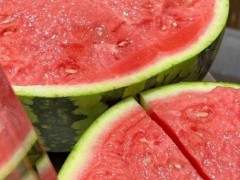 后续西瓜价格会继续下跌吗？河南西瓜1400斤100元