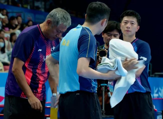 马龙许昕3比2险胜周冠宏于海洋 激战五局晋级8强