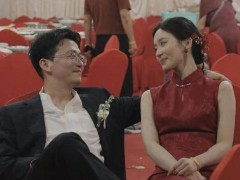 新郎新娘送完宾客后对视泪崩刷屏全网，这才是爱情最真实的样子！