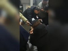 {老人上交假币警方牵出大案 跨省追凶斩断犯罪链条}